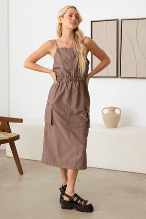 Adjustable Strap Waist Drawstring Cargo Midi Dress