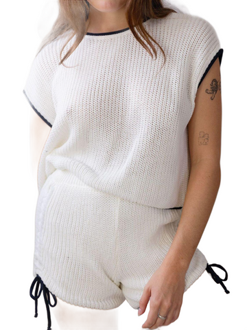 Contrast Trim Round Neck Top and Shorts Sweater Set