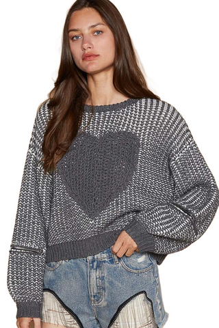 Round Neck Heart Patch Zipper Point Sleeve Sweater